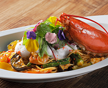 濃厚ロブスターとトマトの夕焼け風パスタ チーズクリーム仕立て