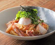 明太子と紋甲イカの香ばしバター醤油ポーチドエッグ合わせ